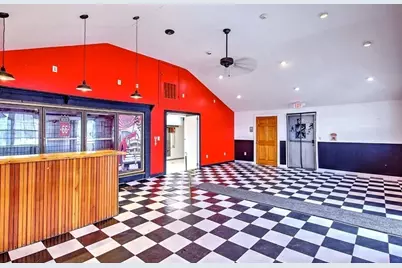 1635 Grand Army Of The Republic Hwy, Swansea, MA 02777 - Photo 6