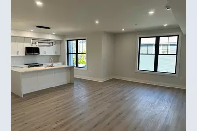 260 Elm St #304, Everett, MA 02149 - Photo 2