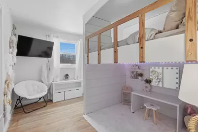 28 Old Jarvis Ave, Holyoke, MA 01040 - Photo 10