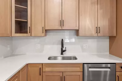 134 Court St #1, Plymouth, MA 02360 - Photo 6