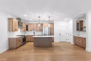 134 Court St, Plymouth, MA 02360 - Photo 2