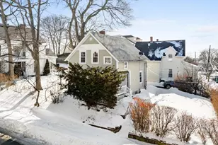 26 Sagamore St, Lynn, MA 01902 - Photo 2