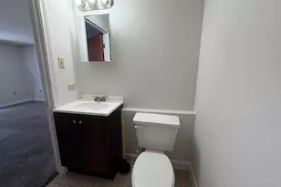 213 Victoria Heights Rd, Boston, MA 02136 - Photo 10