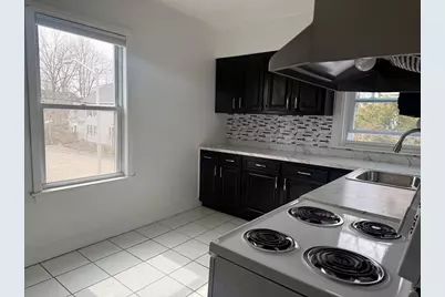 19 Harrison St #2, Taunton, MA 02780 - Photo 4