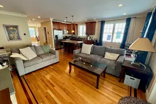 79 Fayette St, Watertown, MA 02472 - Photo 2