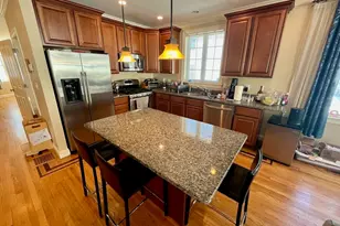 79 Fayette St, Watertown, MA 02472 - Photo 4