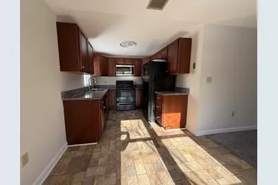 213 Victoria Heights Rd #213, Boston, MA 02136 - Photo 4