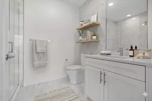 301 Border St, Boston, MA 02128 - Photo 4