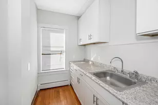 339 Lincoln St, Lowell, MA 01852 - Photo 4