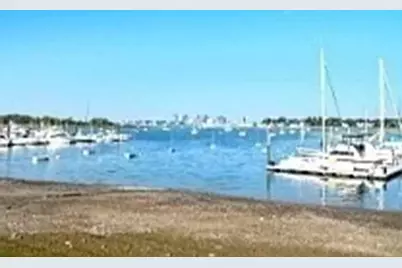 585 Shirley St #2, Winthrop, MA 02152 - Photo 4