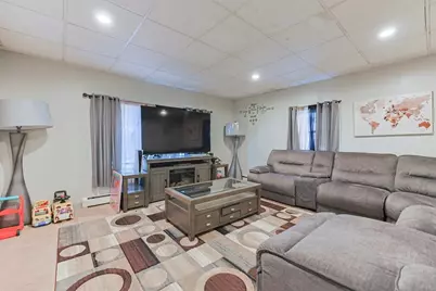 118 Maple St, Fall River, MA 02720 - Photo 4