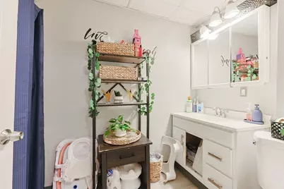 118 Maple St, Fall River, MA 02720 - Photo 10