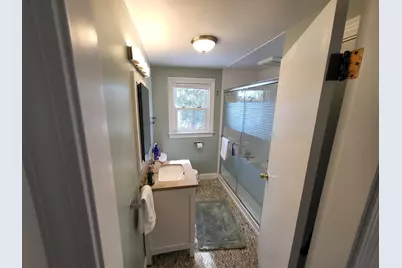 347 Lake St, Haverhill, MA 01832 - Photo 12