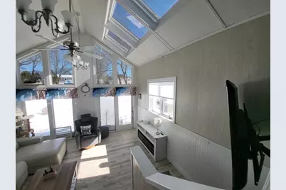 347 Lake St, Haverhill, MA 01832 - Photo 6