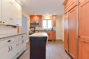 8 Damien Rd, Wellesley, MA 02481 - Photo 8