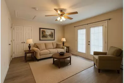 5-7 Concord Ct #10, Ashland, MA 01721 - Photo 2