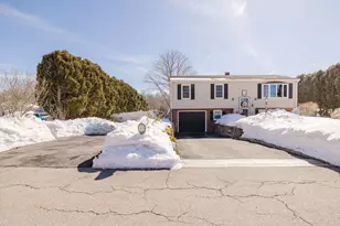 107 Spring Ln, Dartmouth, MA 02747 - Photo 2