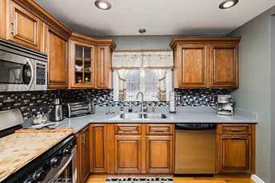 107 Spring Ln, Dartmouth, MA 02747 - Photo 30