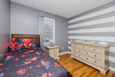 107 Spring Ln, Dartmouth, MA 02747 - Photo 20