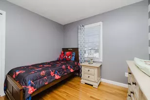 107 Spring Ln, Dartmouth, MA 02747 - Photo 22