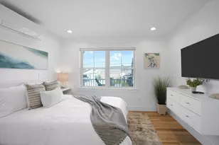 33 Lagoon Pond Rd, Tisbury, MA 02568 - Photo 18