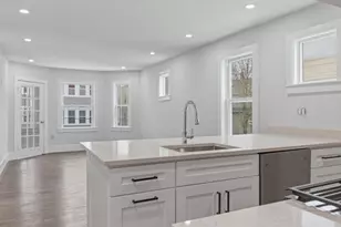 18 Ronan St, Boston, MA 02125 - Photo 8