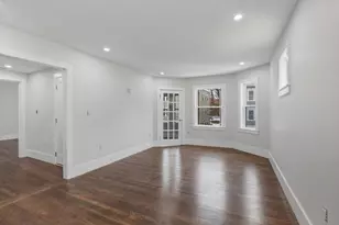 18 Ronan St, Boston, MA 02125 - Photo 4