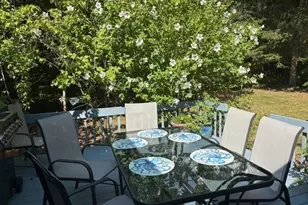 46 Bowden Ave, Barrington, RI 02806 - Photo 4