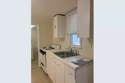 94 Bacon #4, Waltham, MA 02451 - Photo 4