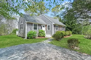 50 Lantern Ln, Tisbury, MA 02568 - Photo 1