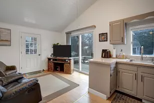 22 Oklahoma Ave, Tisbury, MA 02568 - Photo 16