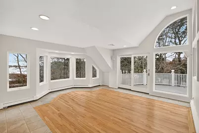 528 Menauhant Rd, Falmouth, MA 02536 - Photo 22