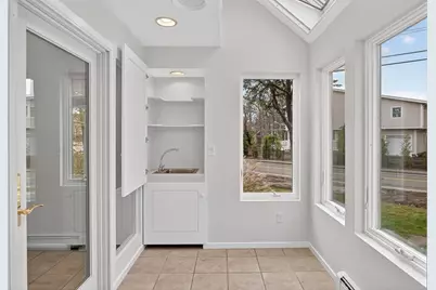 528 Menauhant Rd, Falmouth, MA 02536 - Photo 16