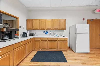 27 Mechanic St #103 & 105, Worcester, MA 01608 - Photo 10