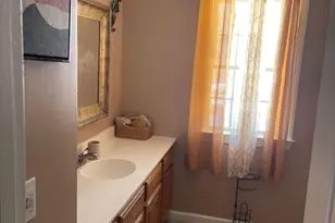 19 Annies Way, Springfield, MA 01119 - Photo 8