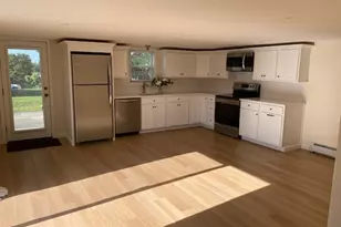 818 Wilbur Ave, Swansea, MA 02777 - Photo 4