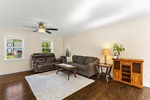 15 Carlton St, Raynham, MA 02767 - Photo 14