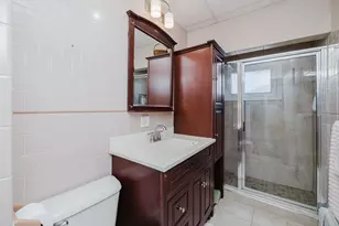 869 Bedford St, Fall River, MA 02723 - Photo 12