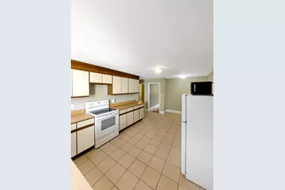 109 Hampshire Road #2, Methuen, MA 01844 - Photo 4