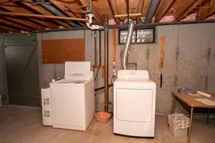 1077 Shelburne St, New Bedford, MA 02745 - Photo 10