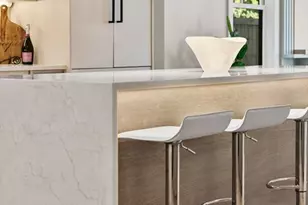 327 Alewife Brook Pkwy, Somerville, MA 02144 - Photo 10