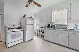 89 Central St, Somerville, MA 02143 - Photo 12