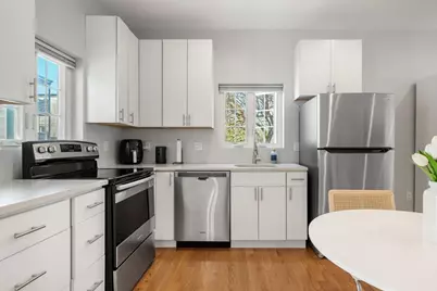 309 309-311 Sumner Street #2R, Boston, MA 02128 - Photo 6