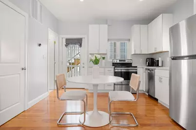 309 309-311 Sumner Street #2R, Boston, MA 02128 - Photo 4