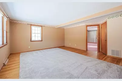 53 Robin Road, Westborough, MA 01581 - Photo 6