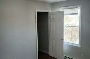 215 Walnut St, New Bedford, MA 02740 - Photo 4