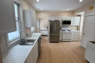 74 Morse St, Watertown, MA 02472 - Photo 4