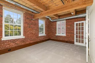 25 Cedar St, Amesbury, MA 01913 - Photo 18