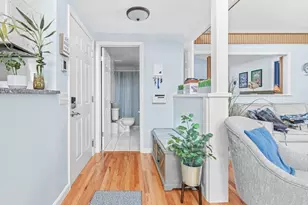 1082 Hancock St, Fall River, MA 02721 - Photo 14