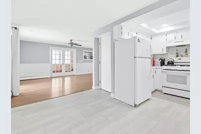 1082 Hancock St, Fall River, MA 02721 - Photo 20